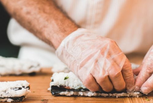 Główne zastosowanie rękawic jednorazowych i maseczek antybakteryjnych